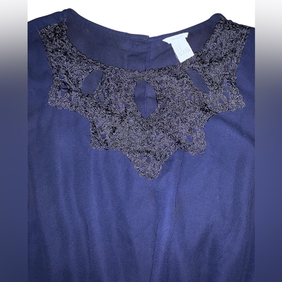 Forever 21 Med. navy blue cinched waist flutter cap sleeve lace neckline dress - Picture 3 of 7